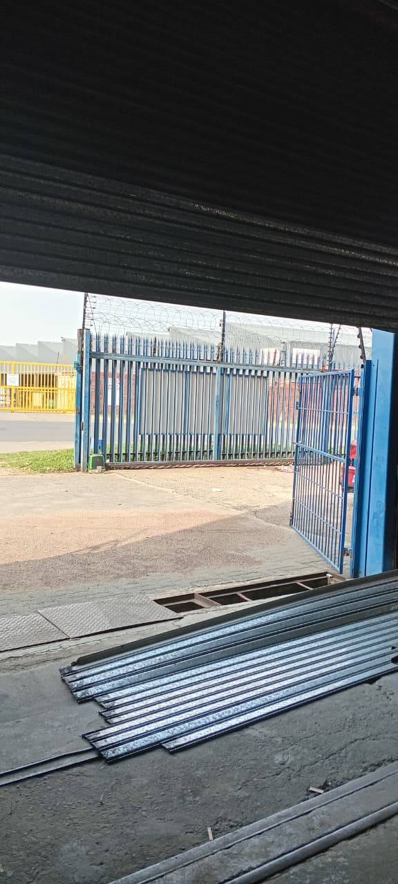 accident-damaged-industrial-roller-shutter-door-repair-lilianton-boksburg