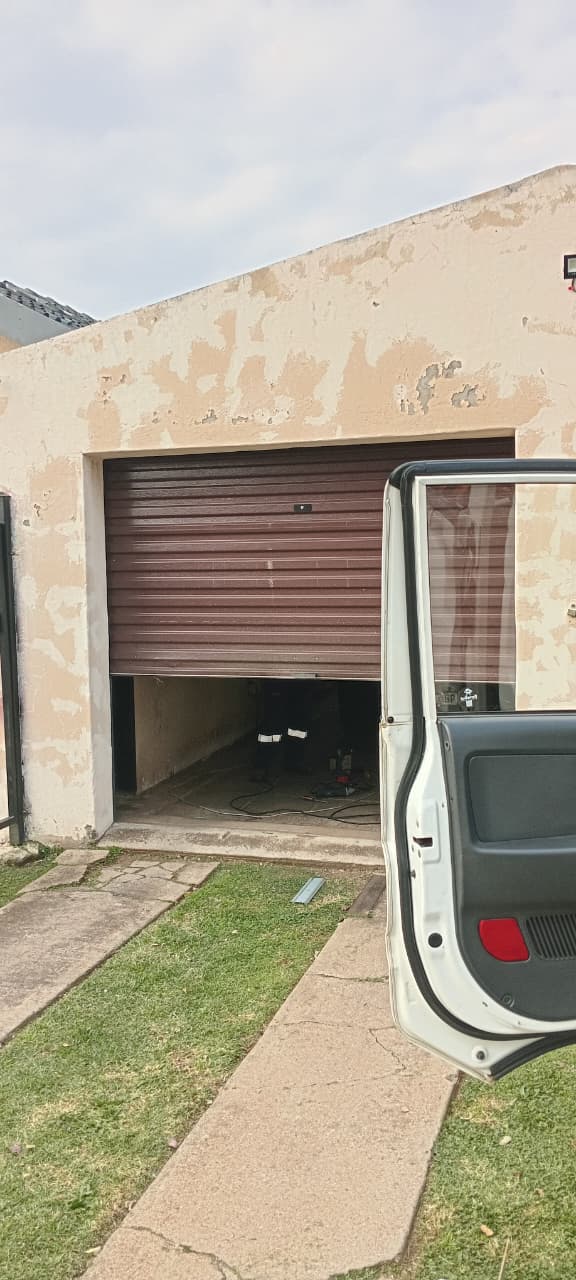 garage-door-repairs-springs-east-rand