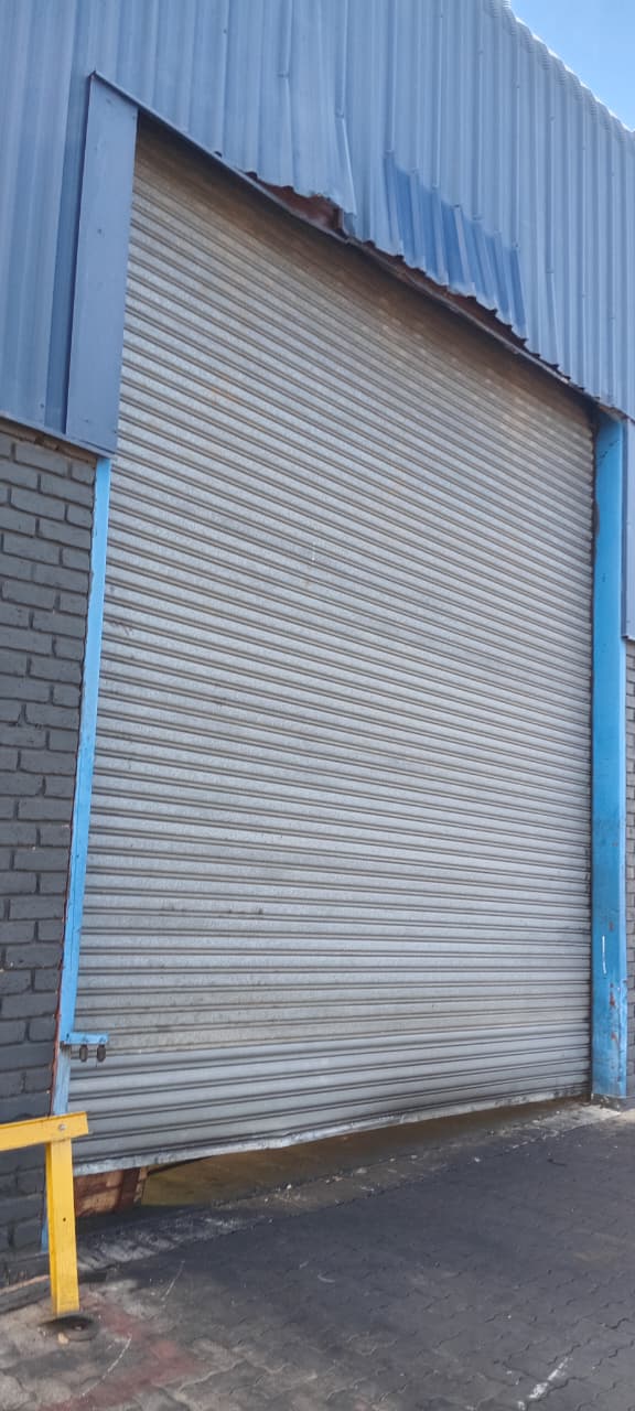 damaged-factory-roller-shutter-door-chloorkop-kempton-park