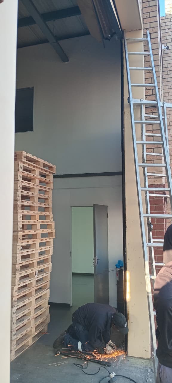 warehouse-industrial-roller-shutter-door-247-emergency-services-linbro-park-near-edenvale